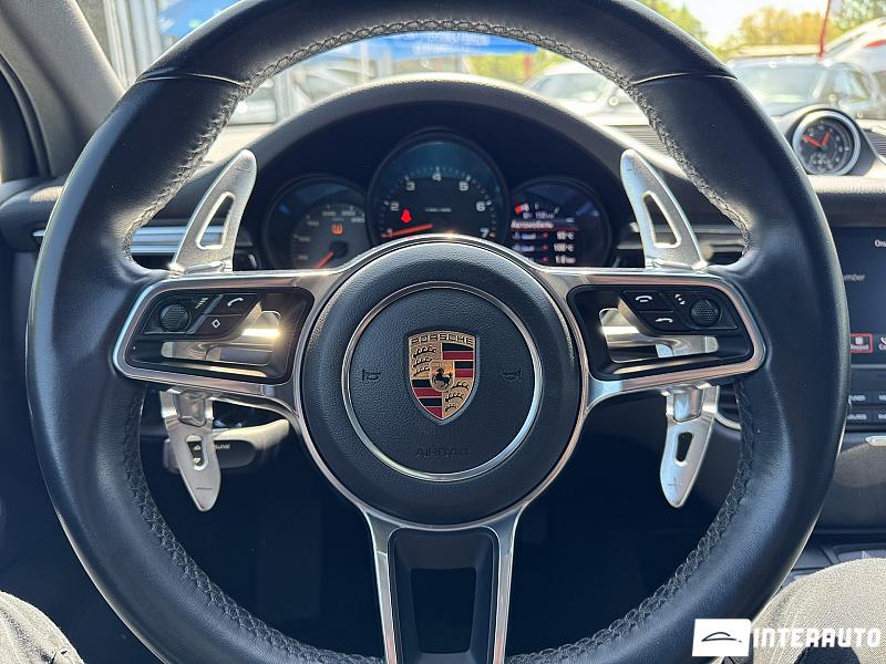 Porsche Macan 13 porsche macan 2018