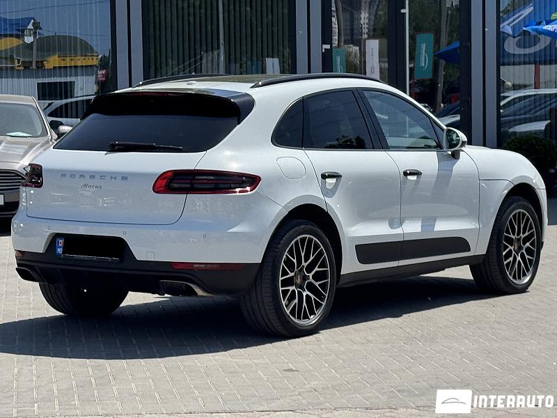 Porsche Macan 3 porsche macan 2018