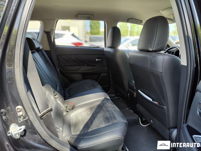 Mitsubishi Outlander 8 mitsubishi outlander 2015