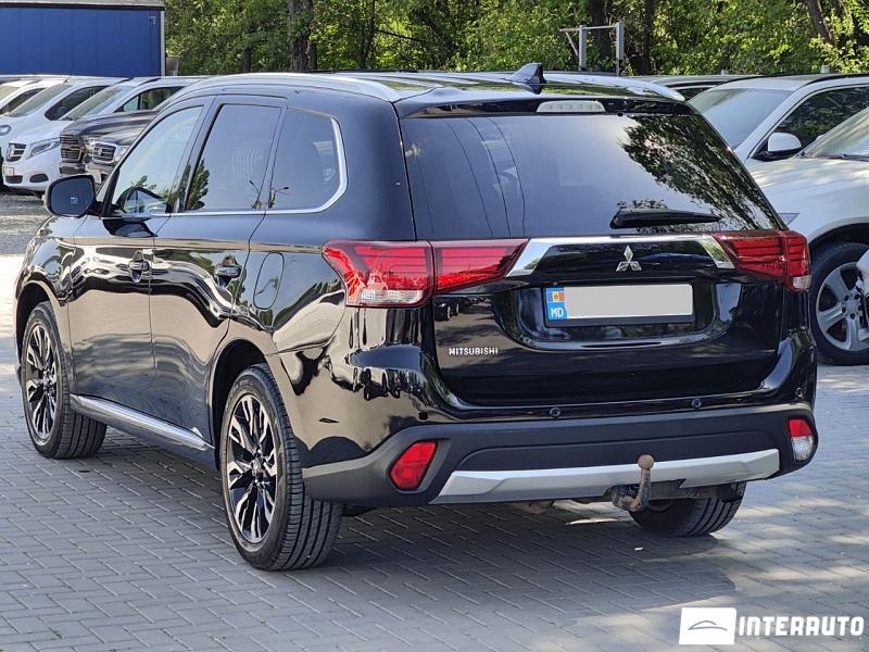 Mitsubishi Outlander 4 mitsubishi outlander 2015