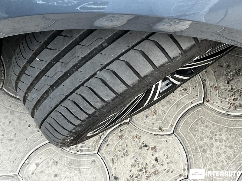 Toyota Corolla 5 toyota corolla 2019