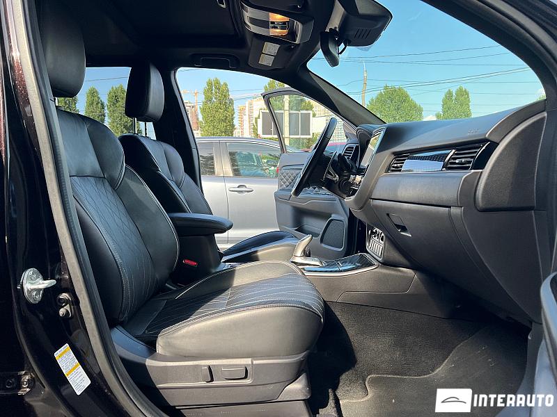 Mitsubishi Outlander 18 mitsubishi outlander 2019