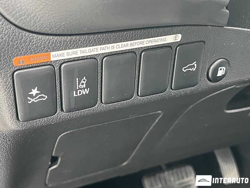 Mitsubishi Outlander 7 mitsubishi outlander 2019