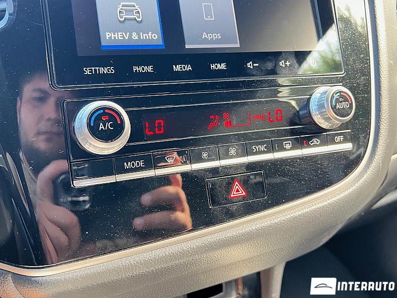 Mitsubishi Outlander 15 mitsubishi outlander 2019