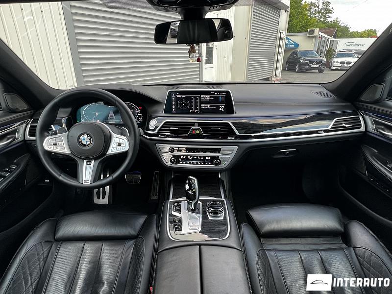 BMW 745e 10 bmw 745e 2020