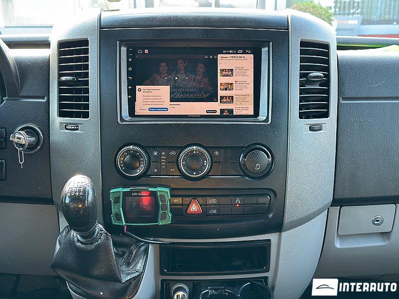 Mercedes Sprinter 10 mercedes sprinter 2009