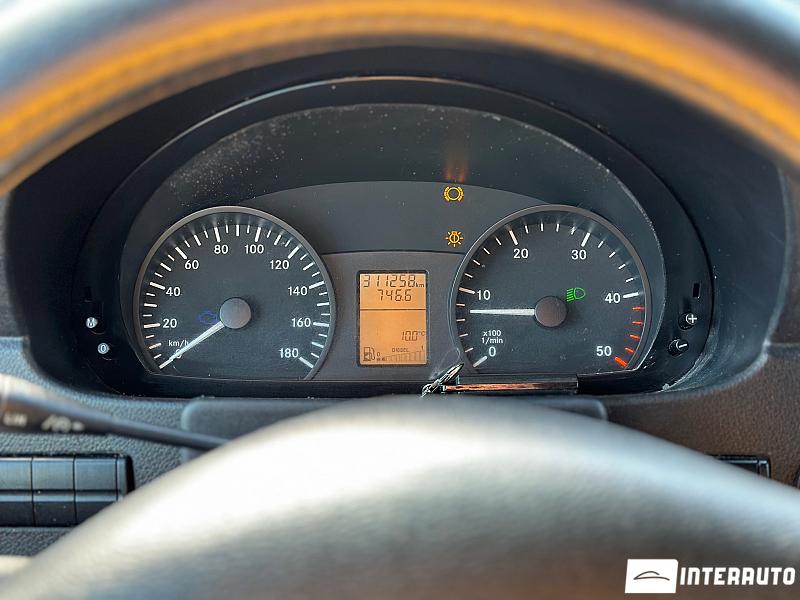 Mercedes Sprinter 8 mercedes sprinter 2009