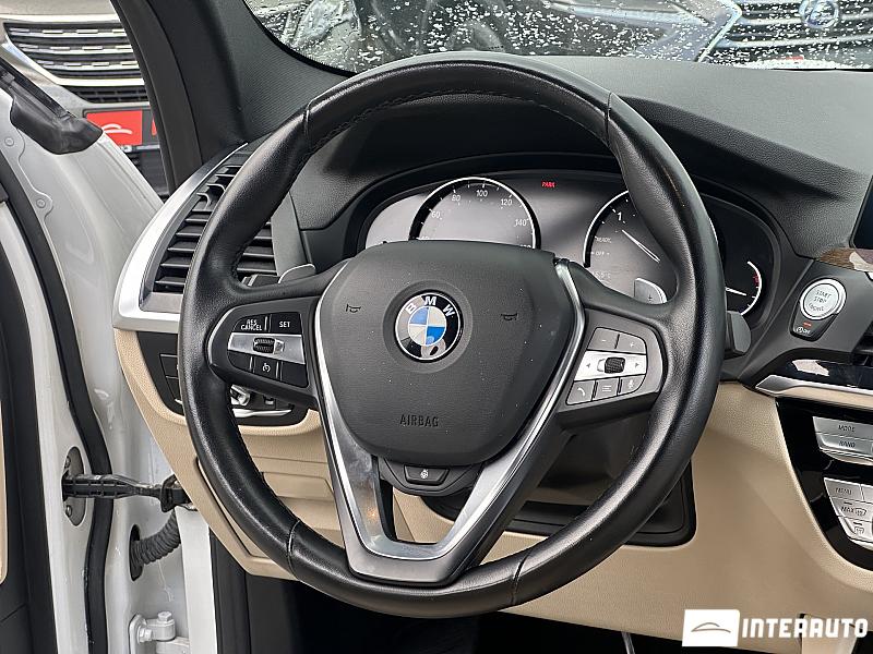 BMW X3 3.0i 7 bmw x3 3.0i 2021