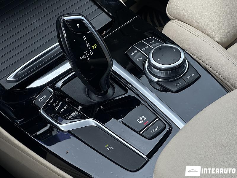 BMW X3 3.0i 12 bmw x3 3.0i 2021