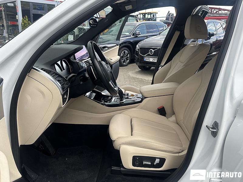 BMW X3 3.0i 5 bmw x3 3.0i 2021