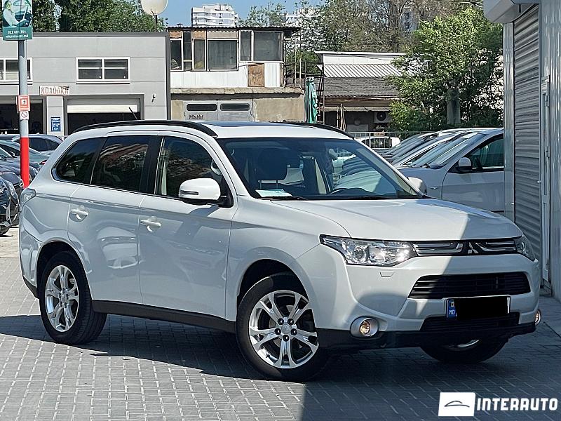 Mitsubishi Outlander 2 mitsubishi outlander 2013