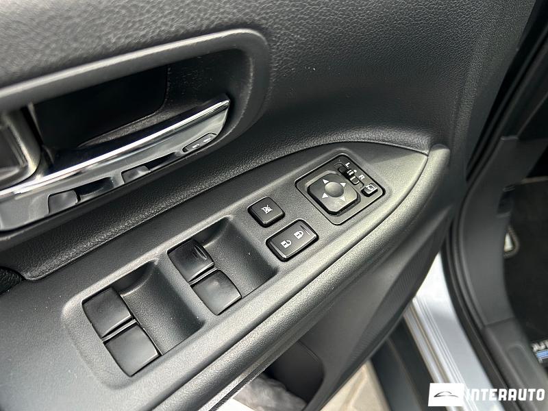 Mitsubishi Outlander 6 mitsubishi outlander 2015