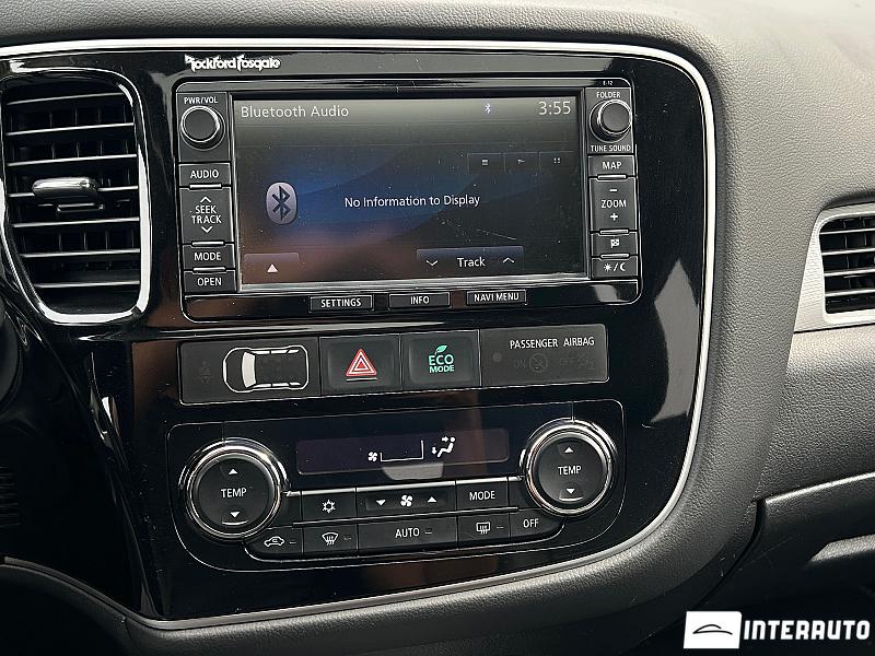 Mitsubishi Outlander 12 mitsubishi outlander 2015