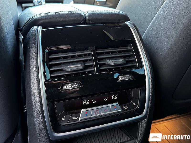 BMW X5 4.0i 18 bmw x5 4.0i 2020