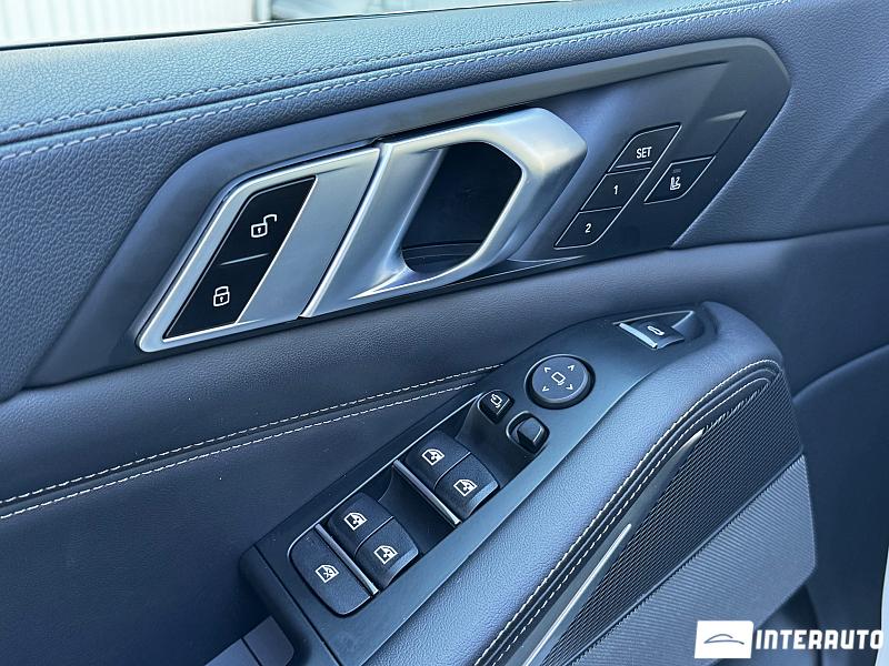 BMW X5 4.0i 21 bmw x5 4.0i 2020