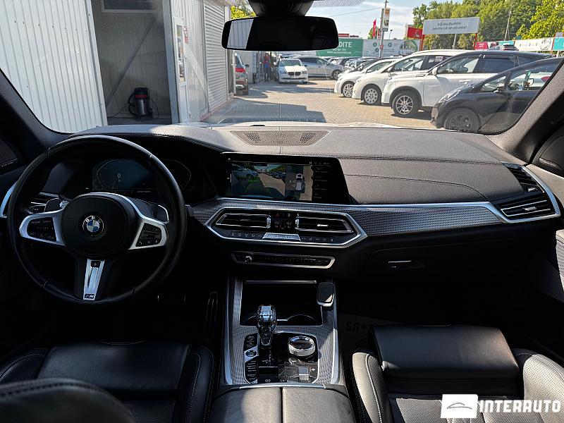 BMW X5 4.0i 8 bmw x5 4.0i 2020