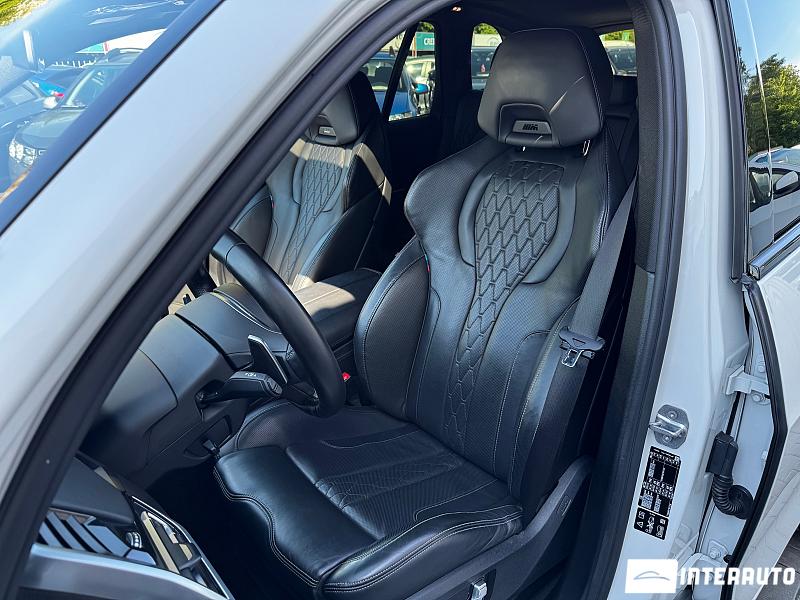 BMW X5 4.0i 9 bmw x5 4.0i 2020