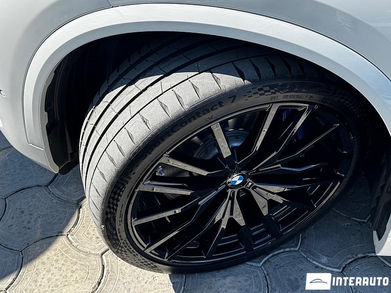 BMW X5 4.0i 22 bmw x5 4.0i 2020