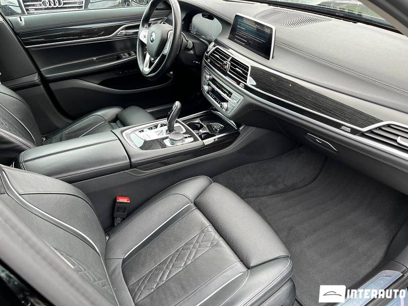 BMW 745e 6 bmw 745e 2020