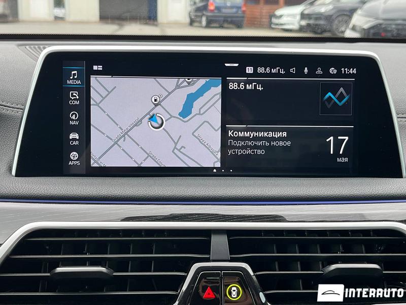 BMW 745e 10 bmw 745e 2020