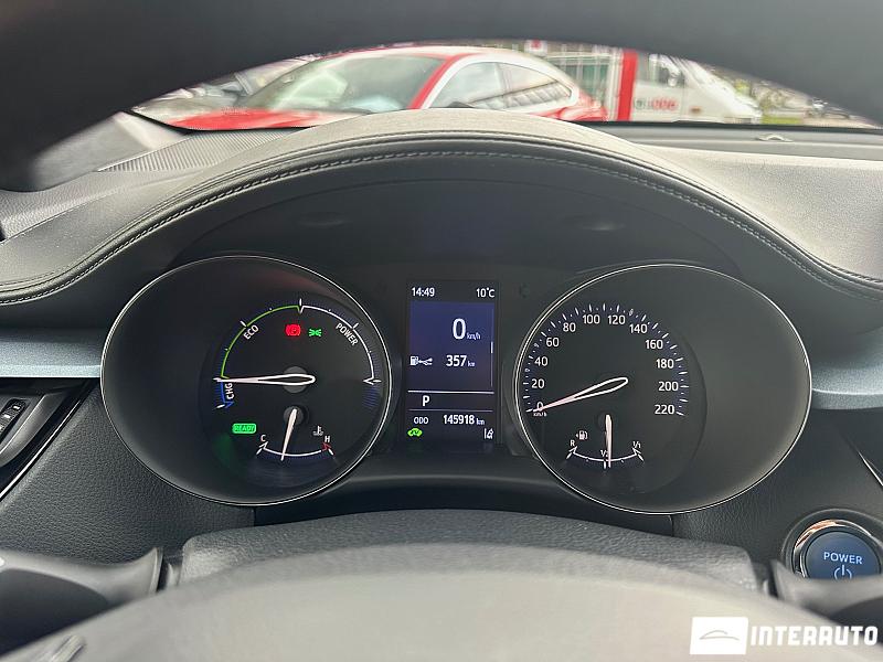 Toyota C-HR 8 toyota c-hr 2019