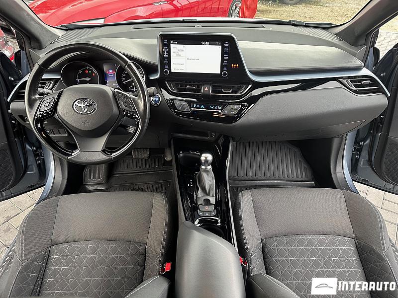 Toyota C-HR 6 toyota c-hr 2019