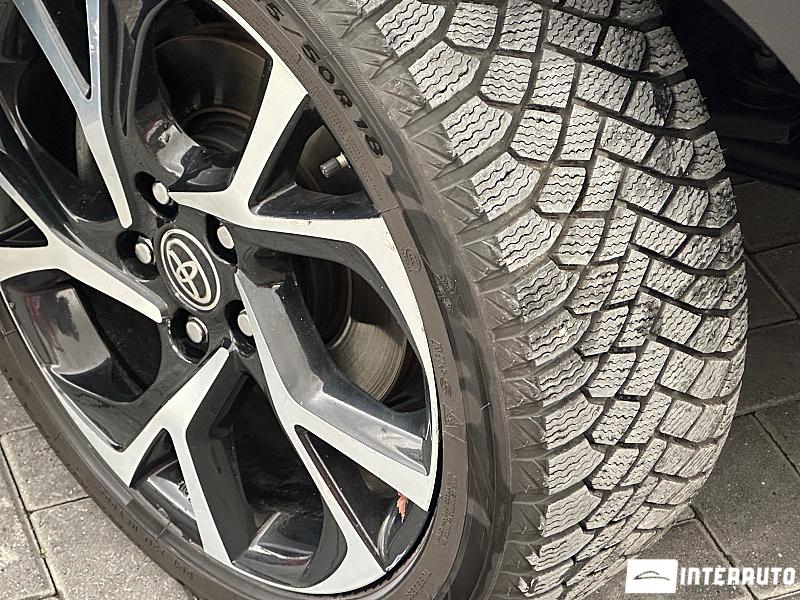 Toyota C-HR 20 toyota c-hr 2019