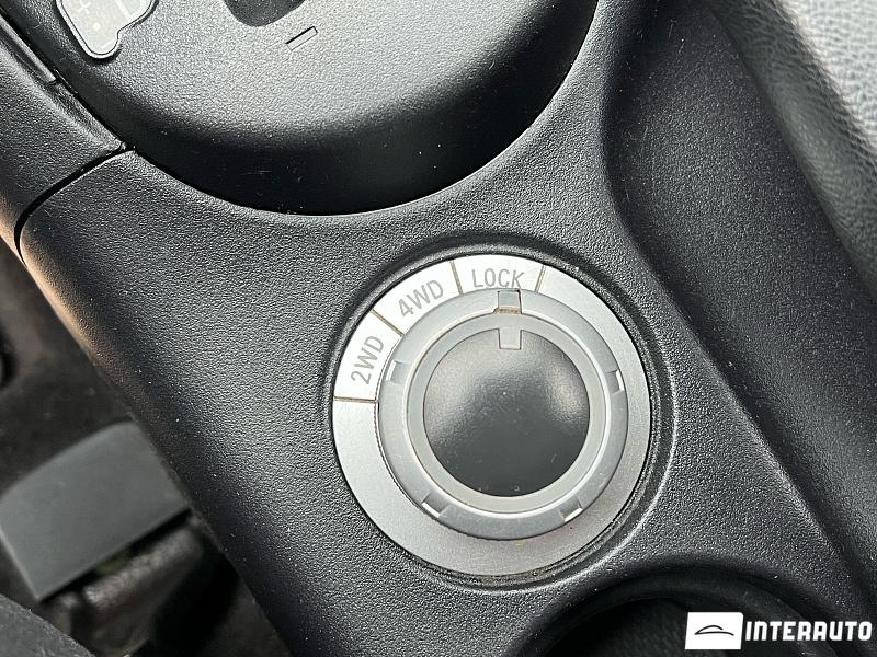 Mitsubishi Outlander XL 15 mitsubishi outlander xl 2011