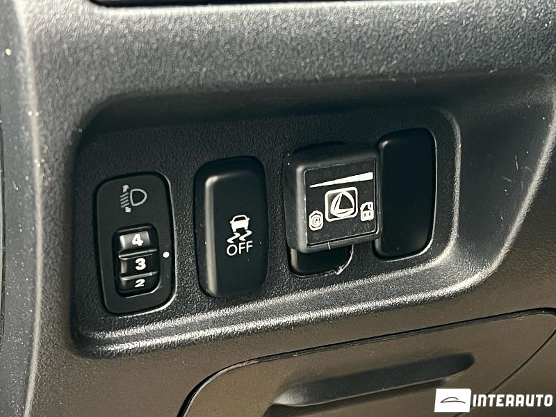 Mitsubishi Outlander XL 7 mitsubishi outlander xl 2011