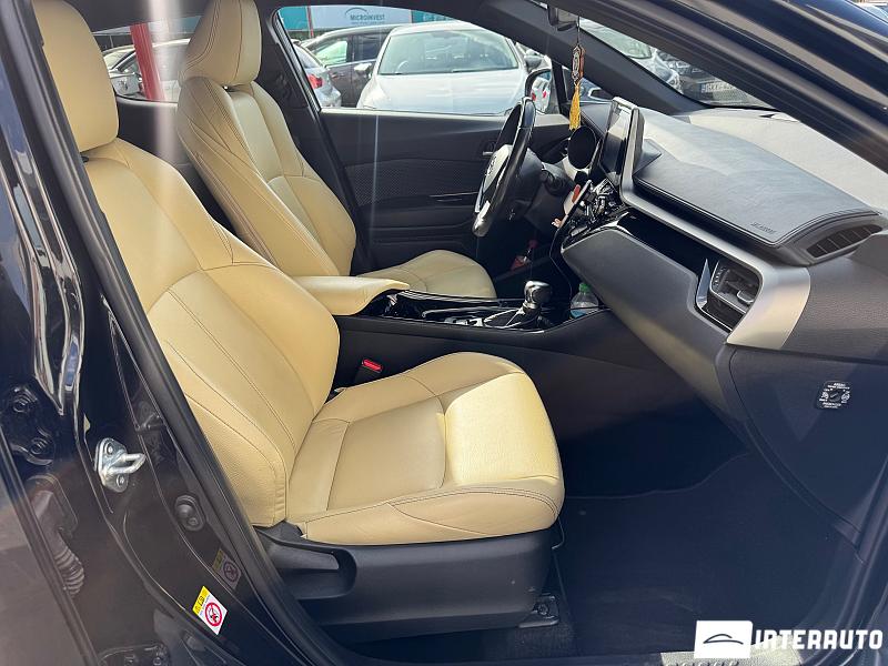 Toyota C-HR 14 toyota c-hr 2019