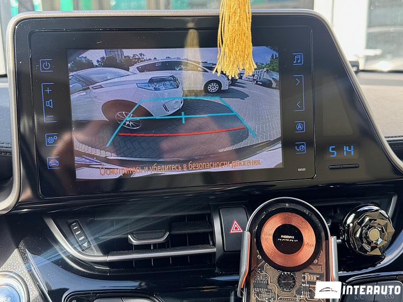 Toyota C-HR 11 toyota c-hr 2019