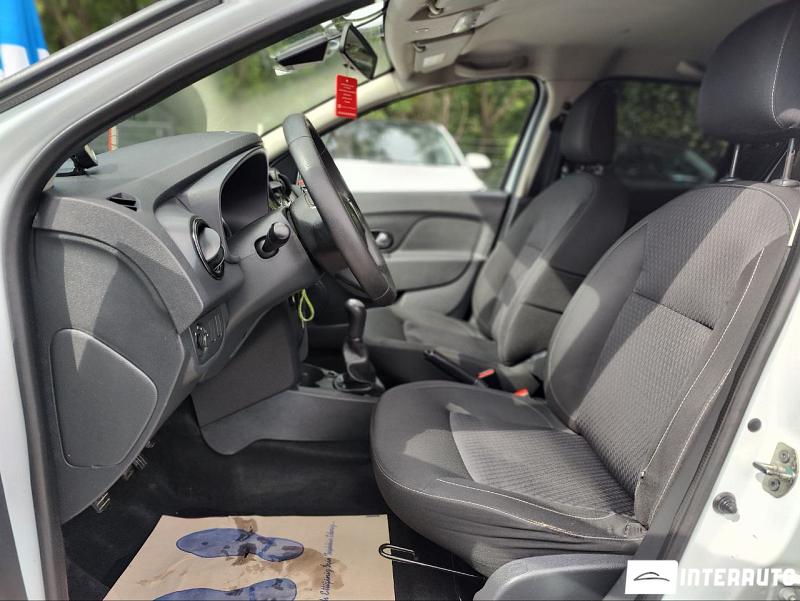 Dacia Sandero 6 dacia sandero 2017