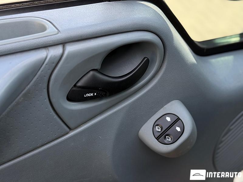 Ford Transit 6 ford transit 2011