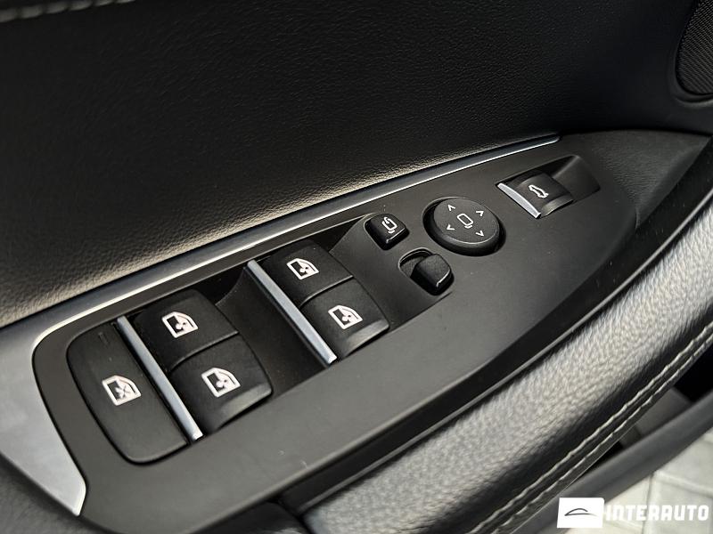 BMW X3 2.0D 19 bmw x3 2.0d 2021