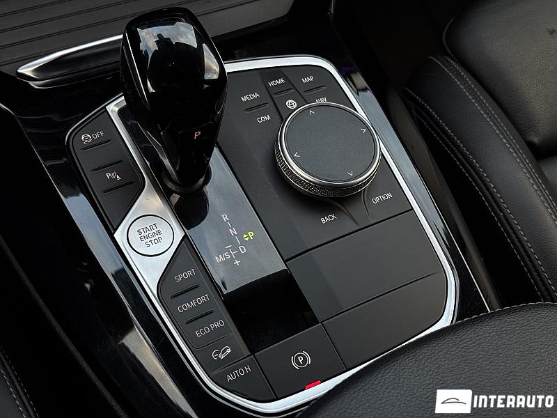 BMW X3 2.0D 12 bmw x3 2.0d 2021