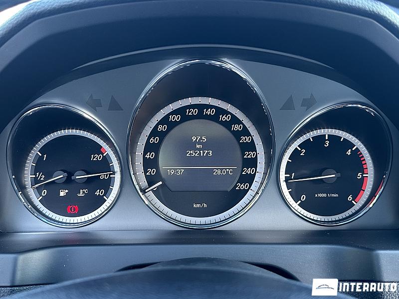 Mercedes C 250 7 mercedes c 250 2009