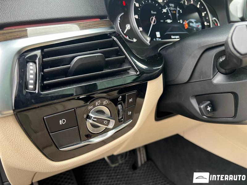 BMW 530 17 bmw 530 2018