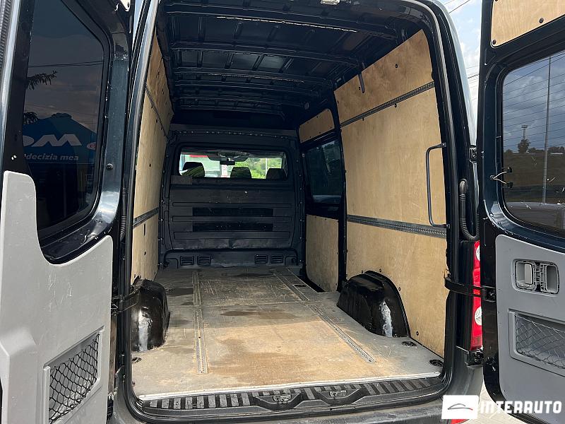 Volkswagen Crafter 16 volkswagen crafter 2012