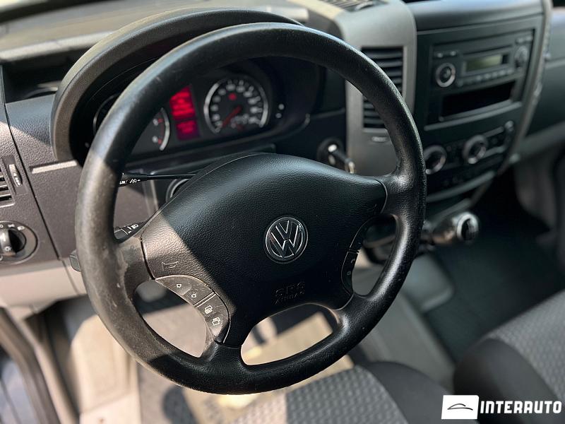 Volkswagen Crafter 10 volkswagen crafter 2012