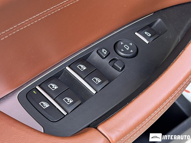 BMW X3 2.0D 19 bmw x3 2.0d 2019