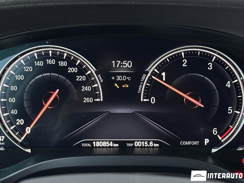 BMW X3 2.0D 8 bmw x3 2.0d 2019