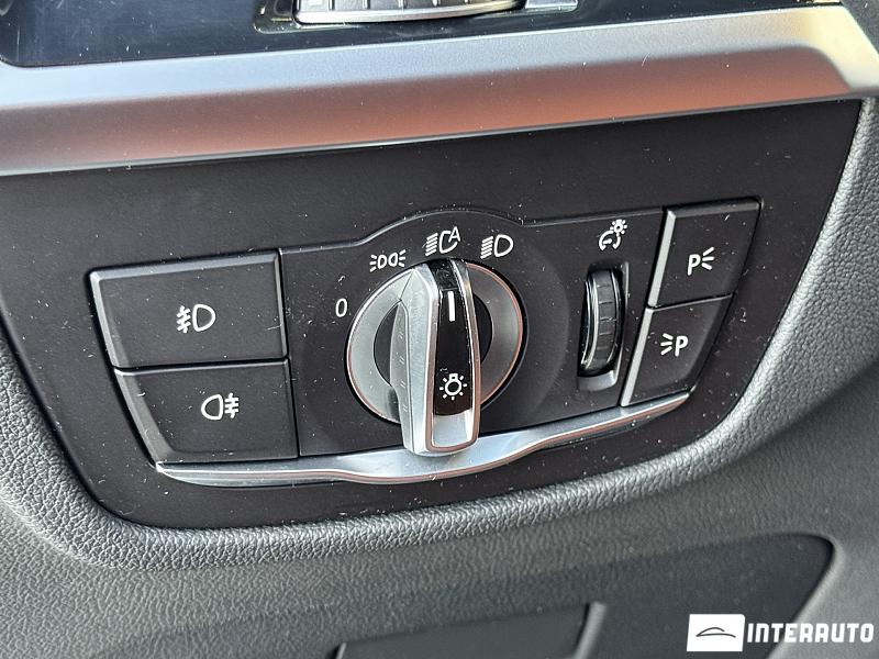 BMW X3 2.0D 20 bmw x3 2.0d 2019