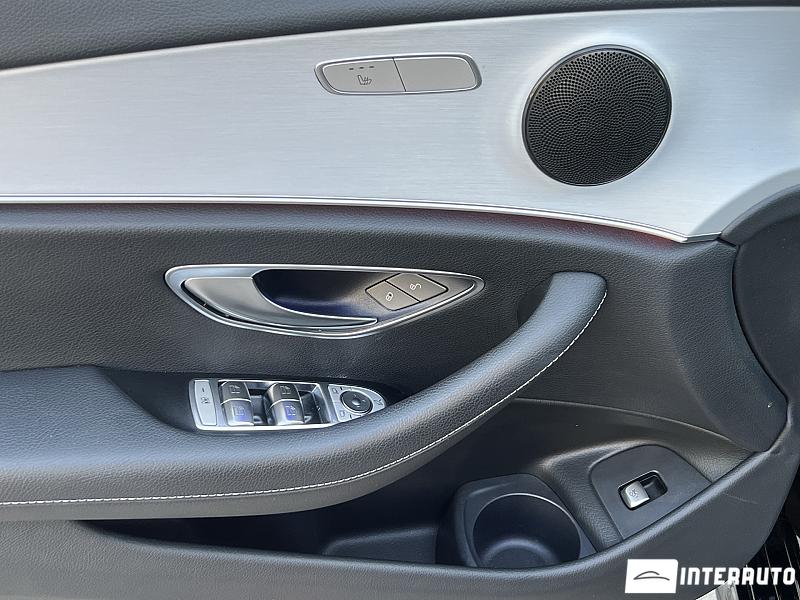 Mercedes E 220 7 mercedes e 220 2022