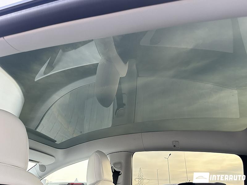 Tesla Model Y 15 tesla model y 2020