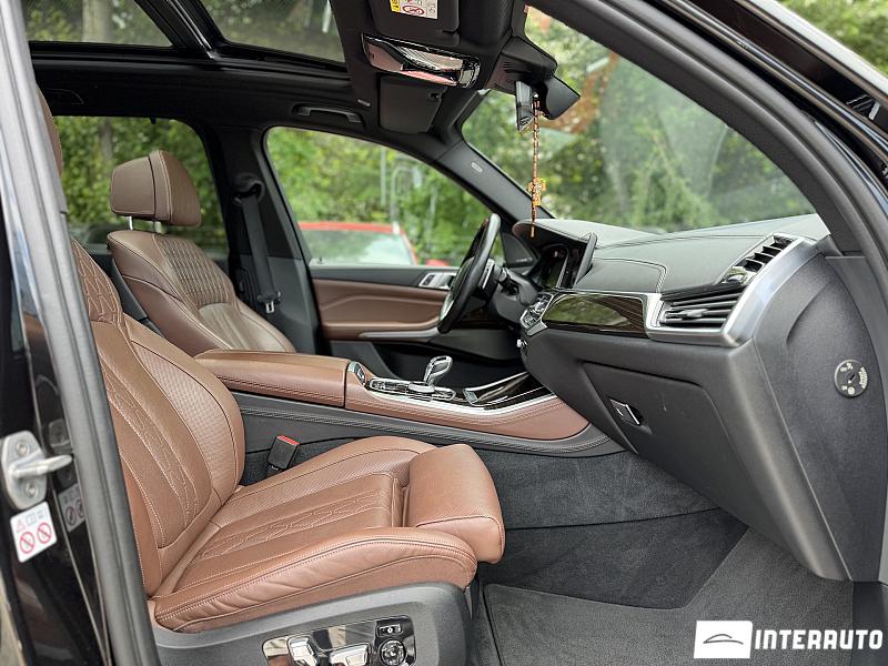 BMW X5 4.0i 22 bmw x5 4.0i 2018