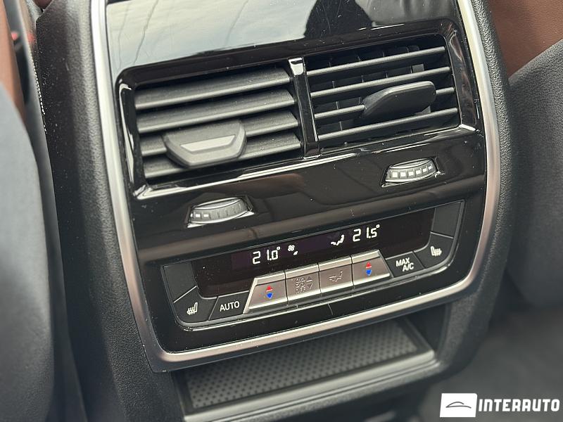 BMW X5 4.0i 20 bmw x5 4.0i 2018