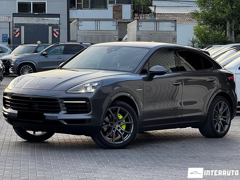 Porsche Cayenne E-Hybrid Coupe 2 porsche cayenne e-hybrid coupe 2020