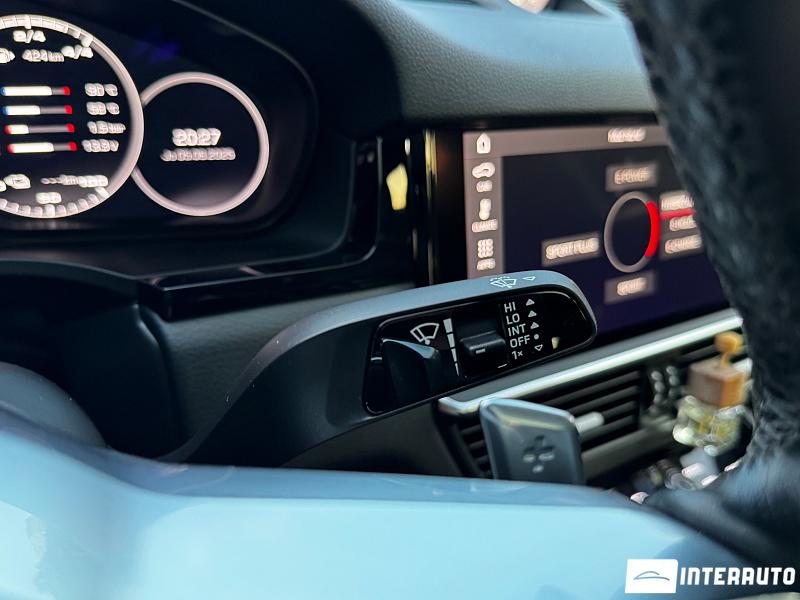 Porsche Cayenne E-Hybrid Coupe 24 porsche cayenne e-hybrid coupe 2020