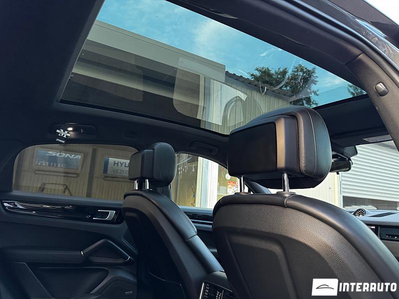 Porsche Cayenne E-Hybrid Coupe 19 porsche cayenne e-hybrid coupe 2020