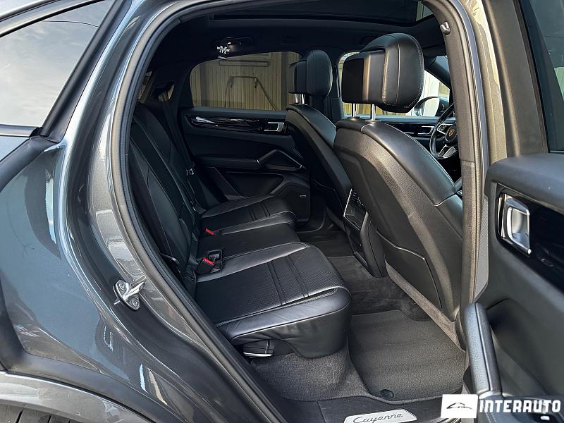 Porsche Cayenne E-Hybrid Coupe 13 porsche cayenne e-hybrid coupe 2020